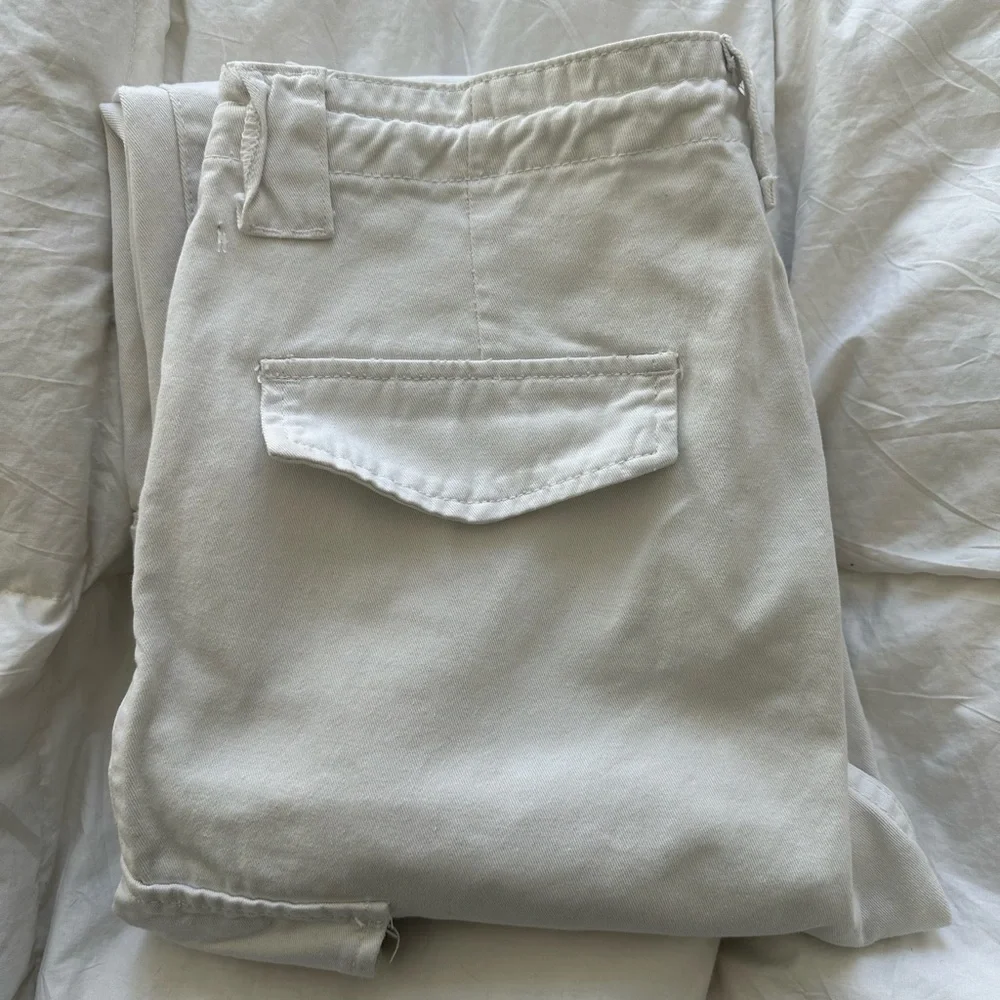 superdown Bobbi Cargo Pant in White Size Medium